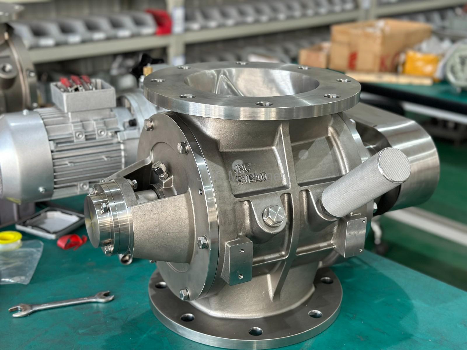 Granular rotary valve